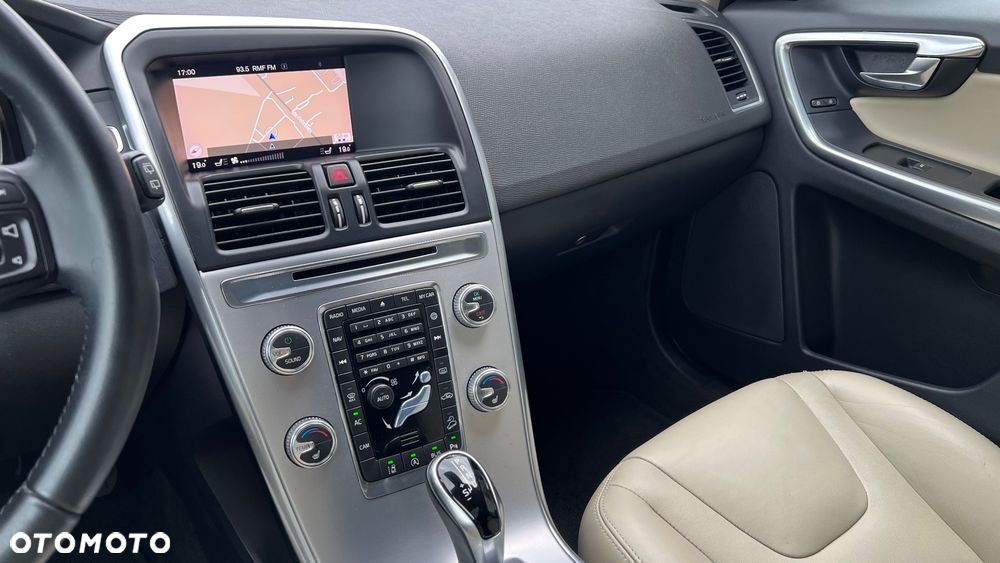 Volvo XC 60 T5 AWD Drive-E Summum - 16