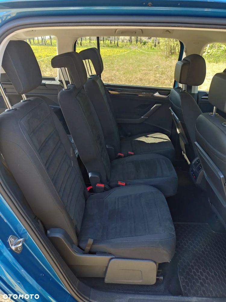 Volkswagen Touran - 13