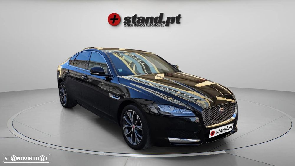 Jaguar XF 2.0 D Portfolio Aut. - 3
