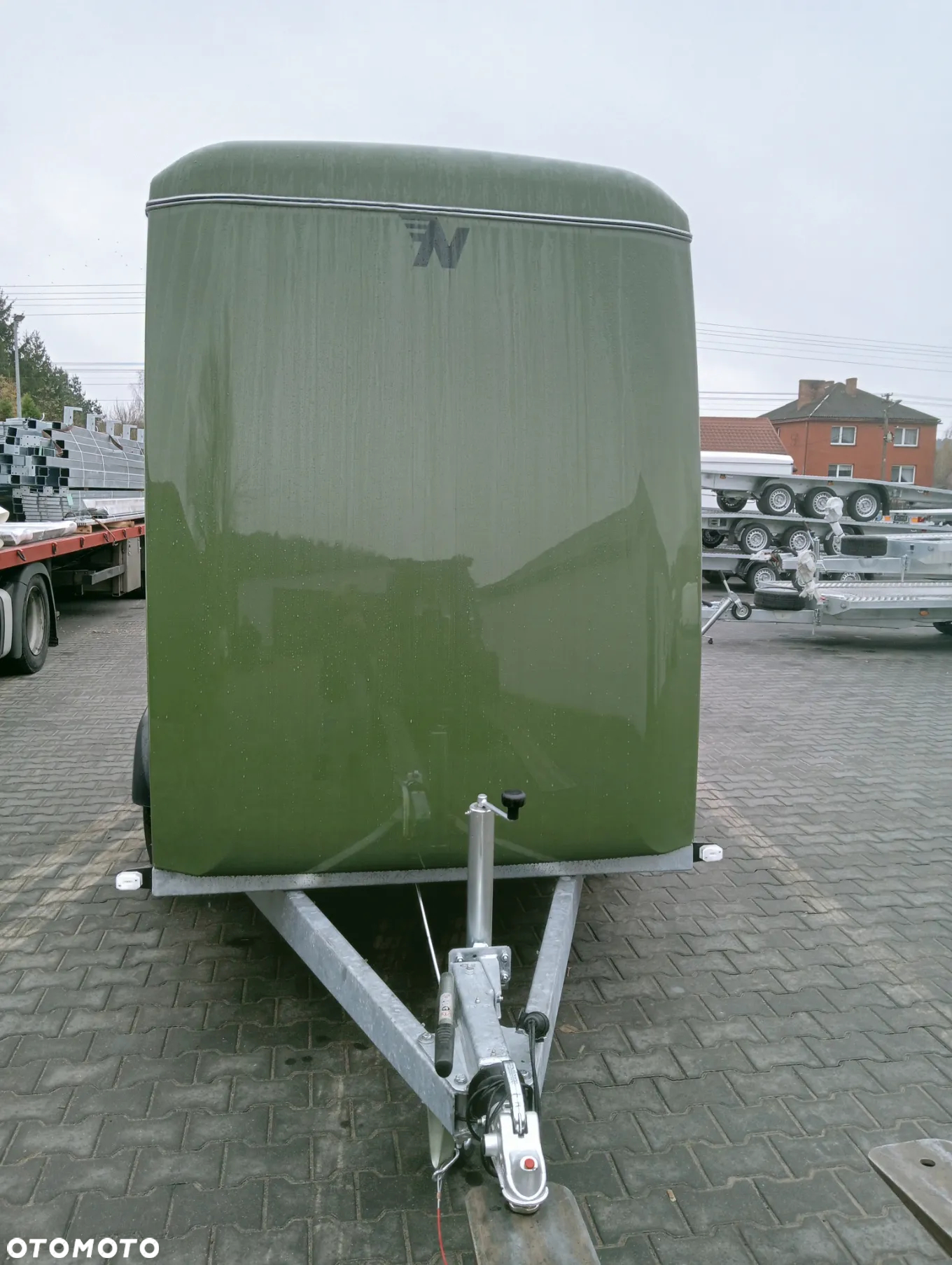 Niewiadów FURGON LAMINATOWY FL2031HTC 310x160x180 - 3