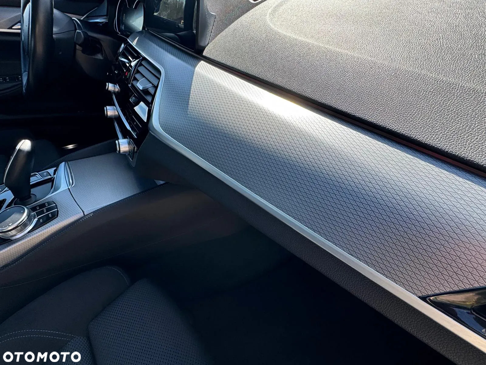 BMW Seria 5 520d Efficient Dynamics M Sport sport - 30