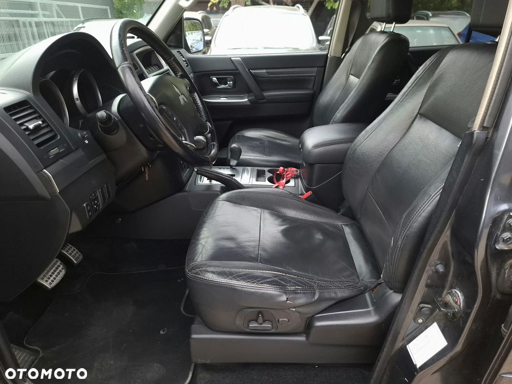 Mitsubishi Pajero 3.2 DI-D Automatik Instyle - 23