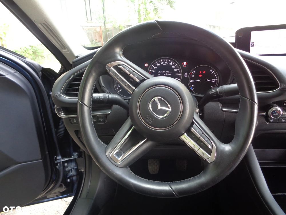 Mazda 3 2.0 mHEV Hikari - 13