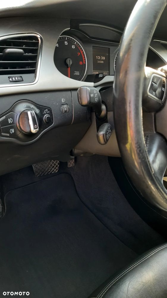 Audi A4 Limousine - 12