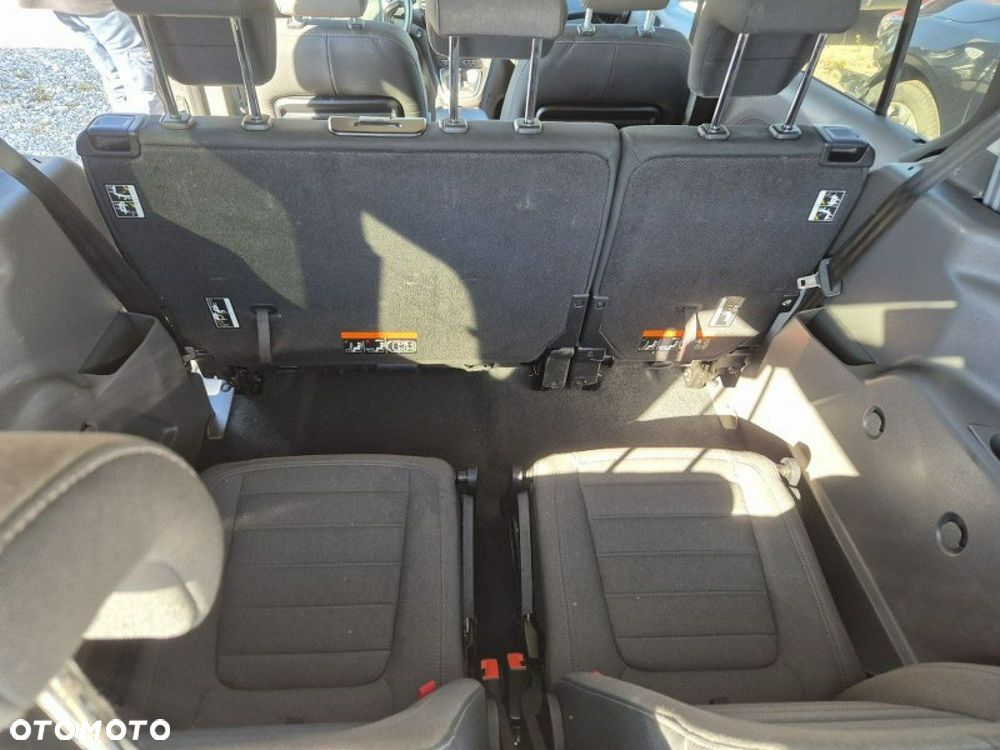 Ford Tourneo Connect Grand - 23