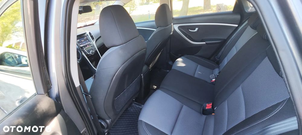Hyundai i30 1.6 CRDi Style - 17