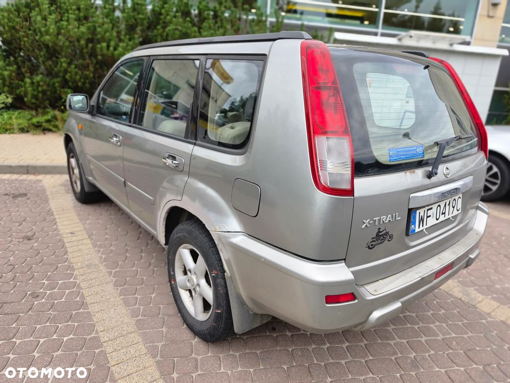 Nissan X-Trail 2.0 4x4 Comfort - 2