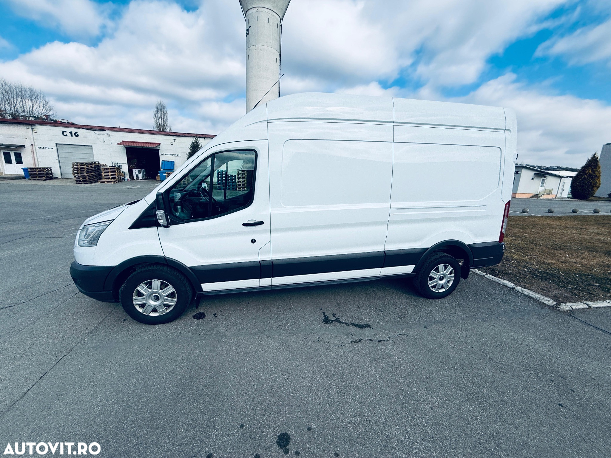 Ford Transit - 2