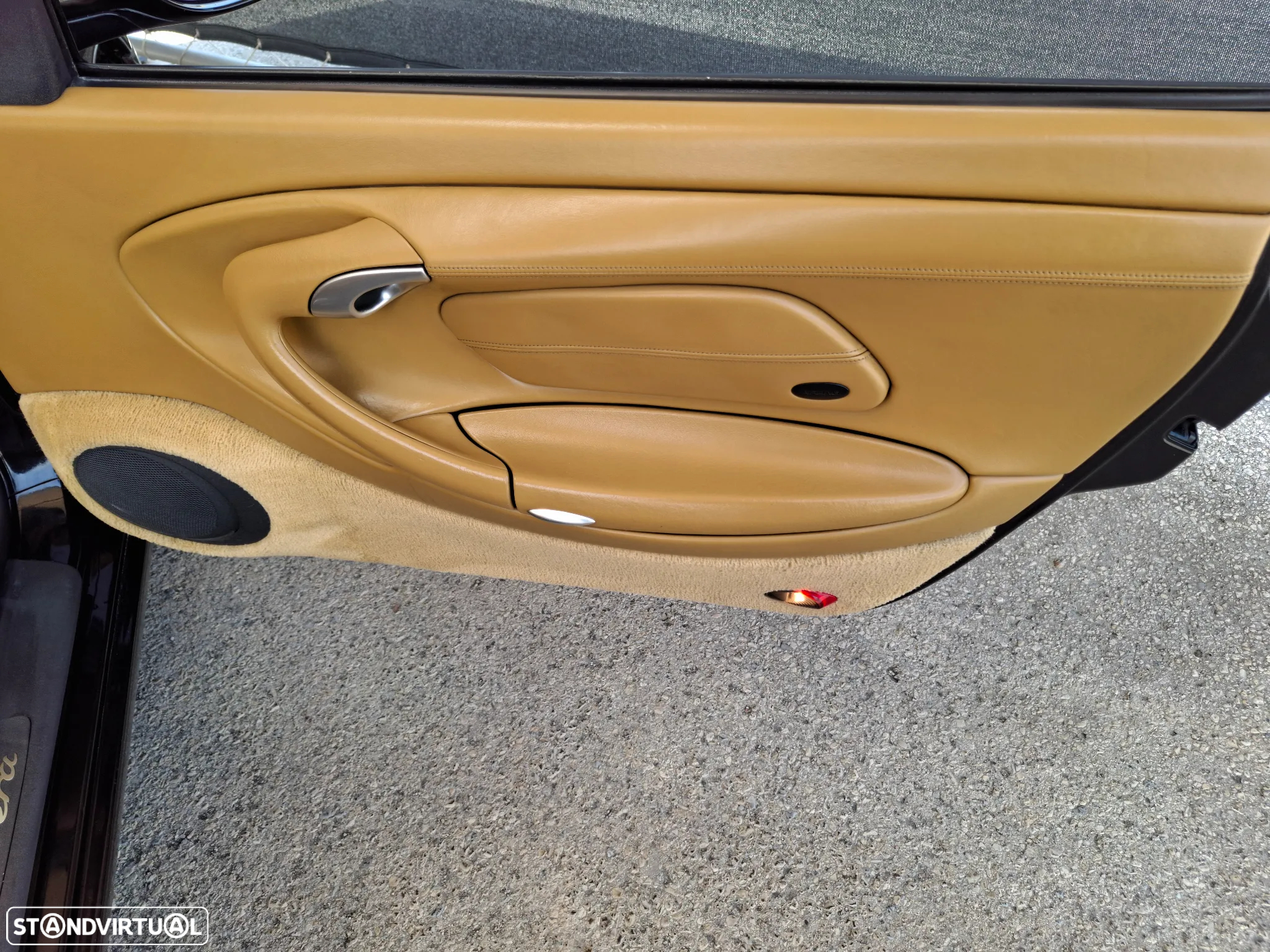 Porsche 911 (996) Carrera Cabrio - 41