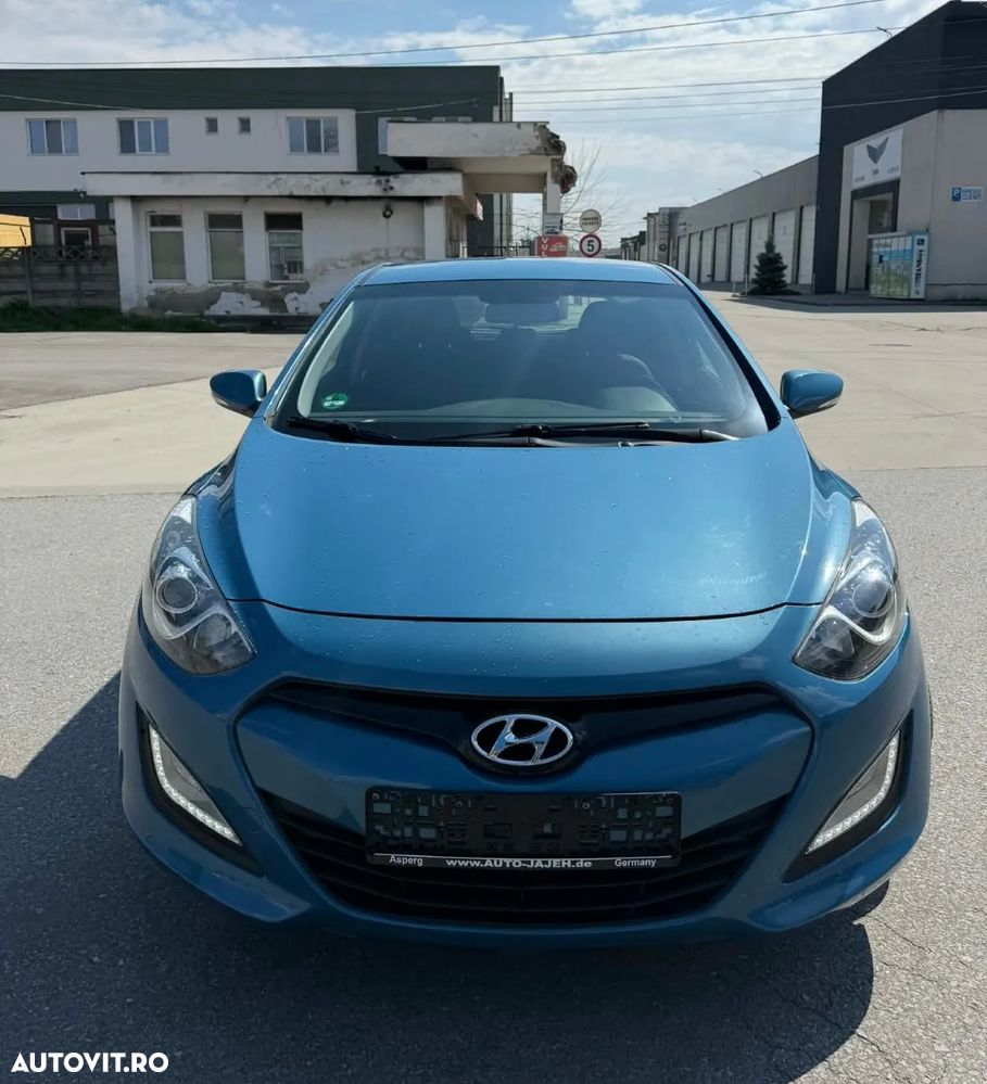 Hyundai i30 1.6 CRDI Automatik Style - 2