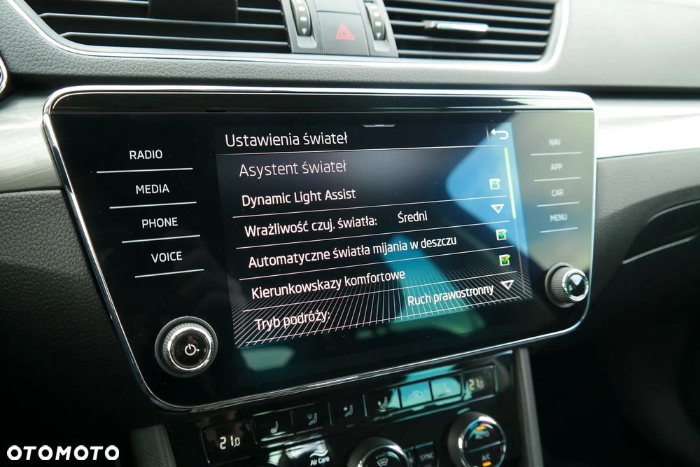 Skoda Superb 2.0 TSI Style DSG - 28