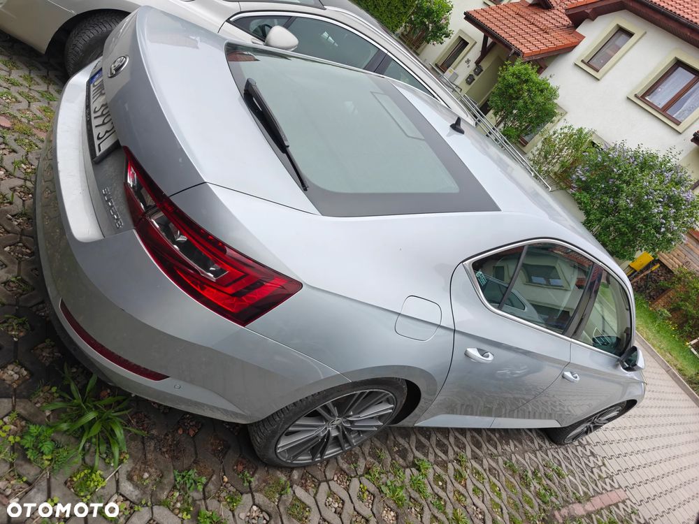 Skoda Superb 2.0 TSI DSG Style - 5