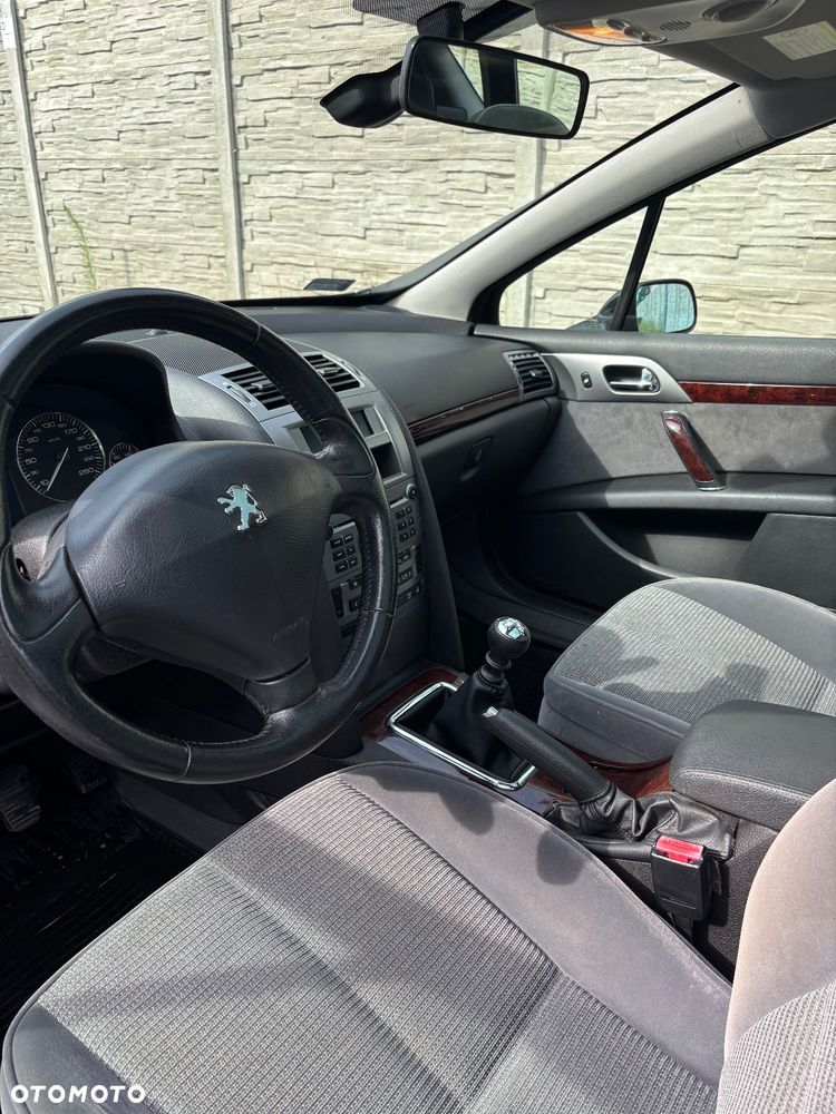 Peugeot 407 - 9