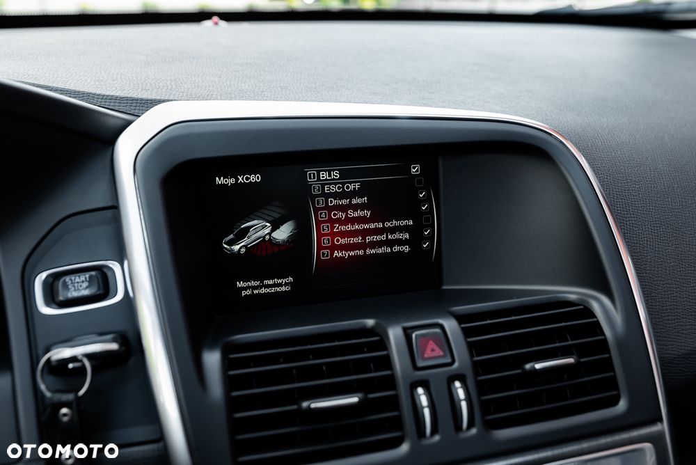 Volvo XC 60 D3 Drive-E Momentum - 36