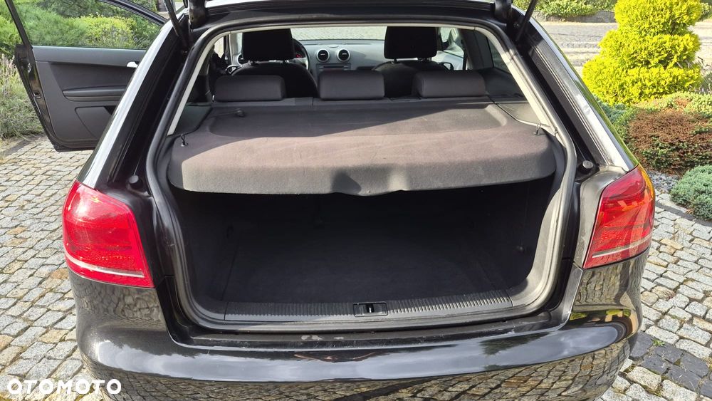 Audi A3 3-drzwiowe 1.6 Attraction - 15