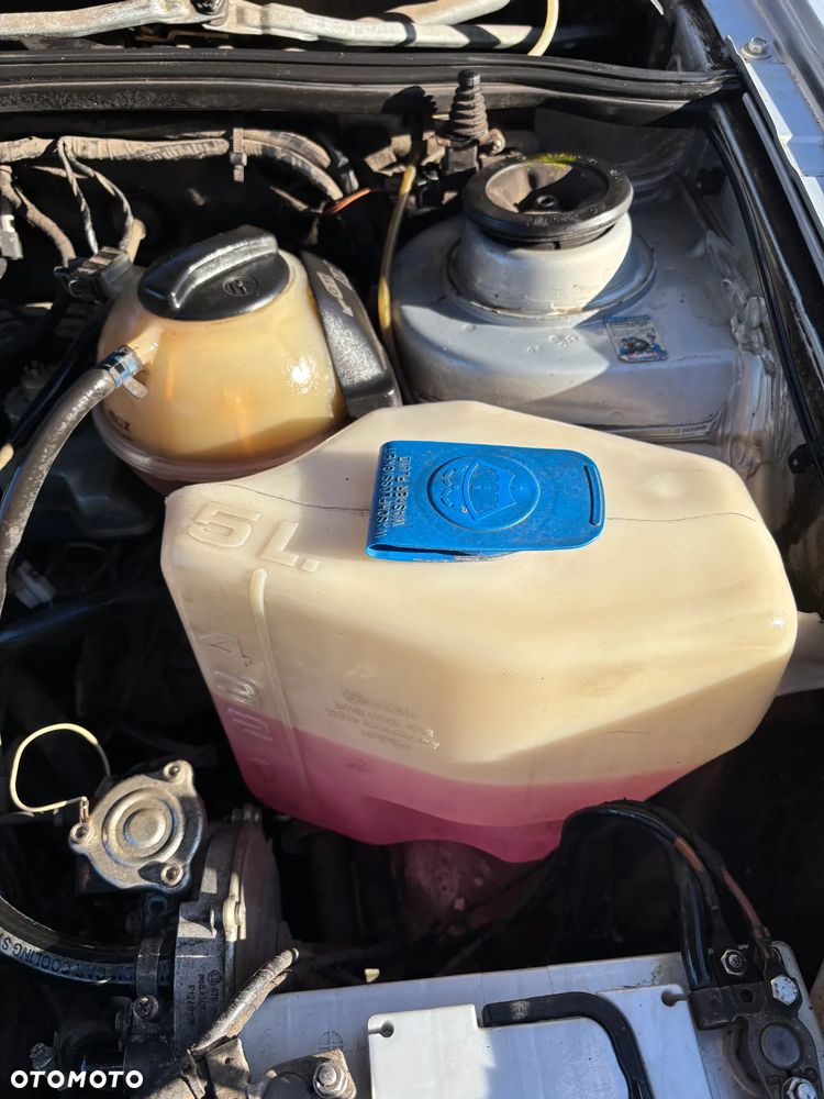 Volkswagen Passat Variant 1.8 GL - 33