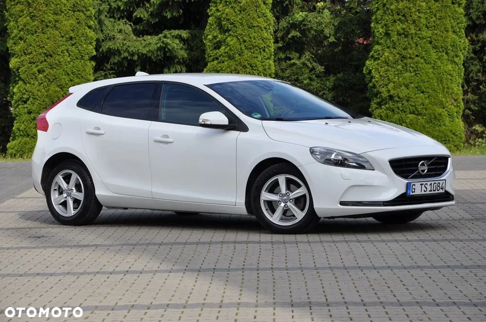 Volvo V40 D2 Momentum - 12
