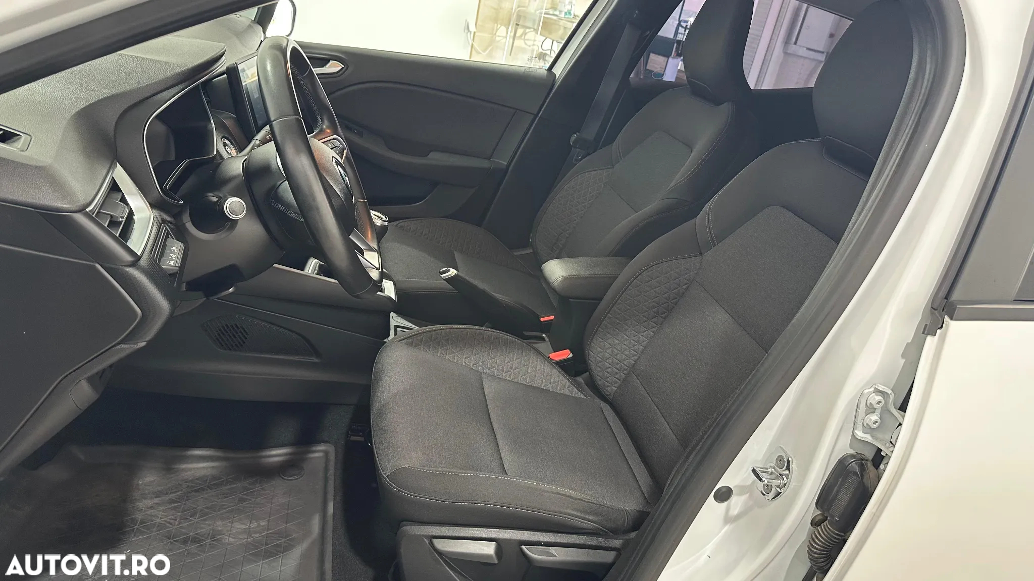 Renault Clio V TCe Zen - 7