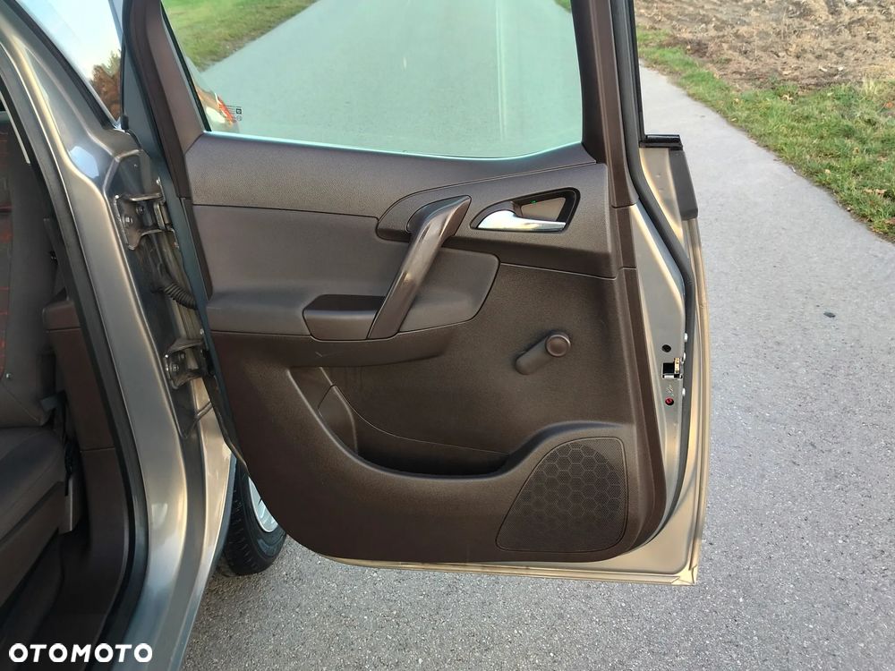 Seat Ibiza 1.4 16V Style Viva - 29