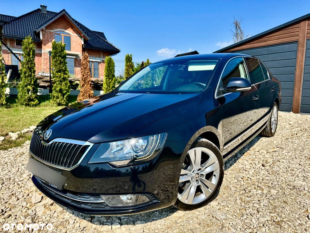 Skoda Superb 2.0 TDI L&K DSG - 21