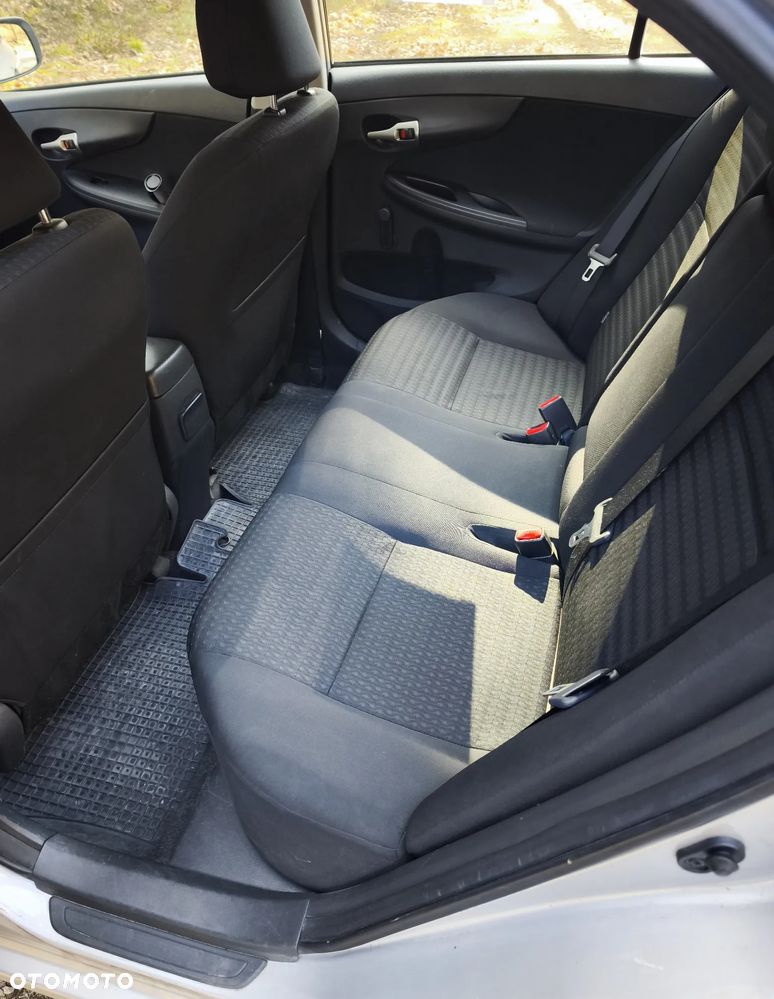 Toyota Corolla 1.6 VVT-i Sol Start - 5