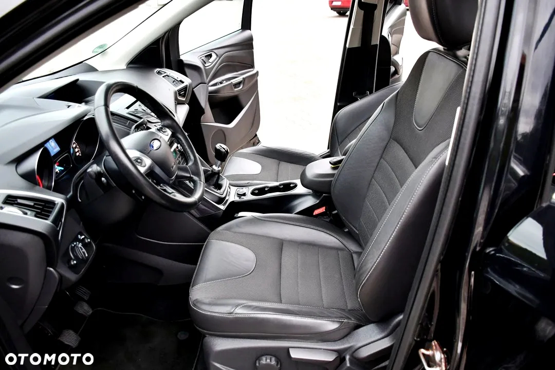 Ford Kuga 2.0 TDCi 4WD Titanium - 35