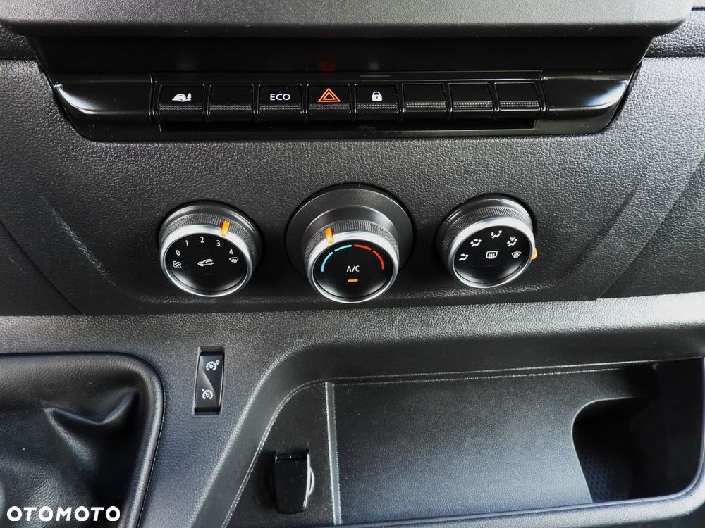 Renault MASTER WYWROTKA TEMPOMAT LEDY BLIŹNIACZE KOŁA KLIMATYZACJA  130KM - 32