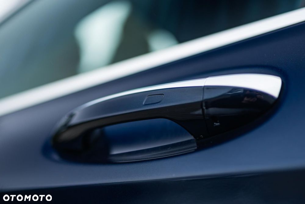 Mercedes-Benz GLC - 38