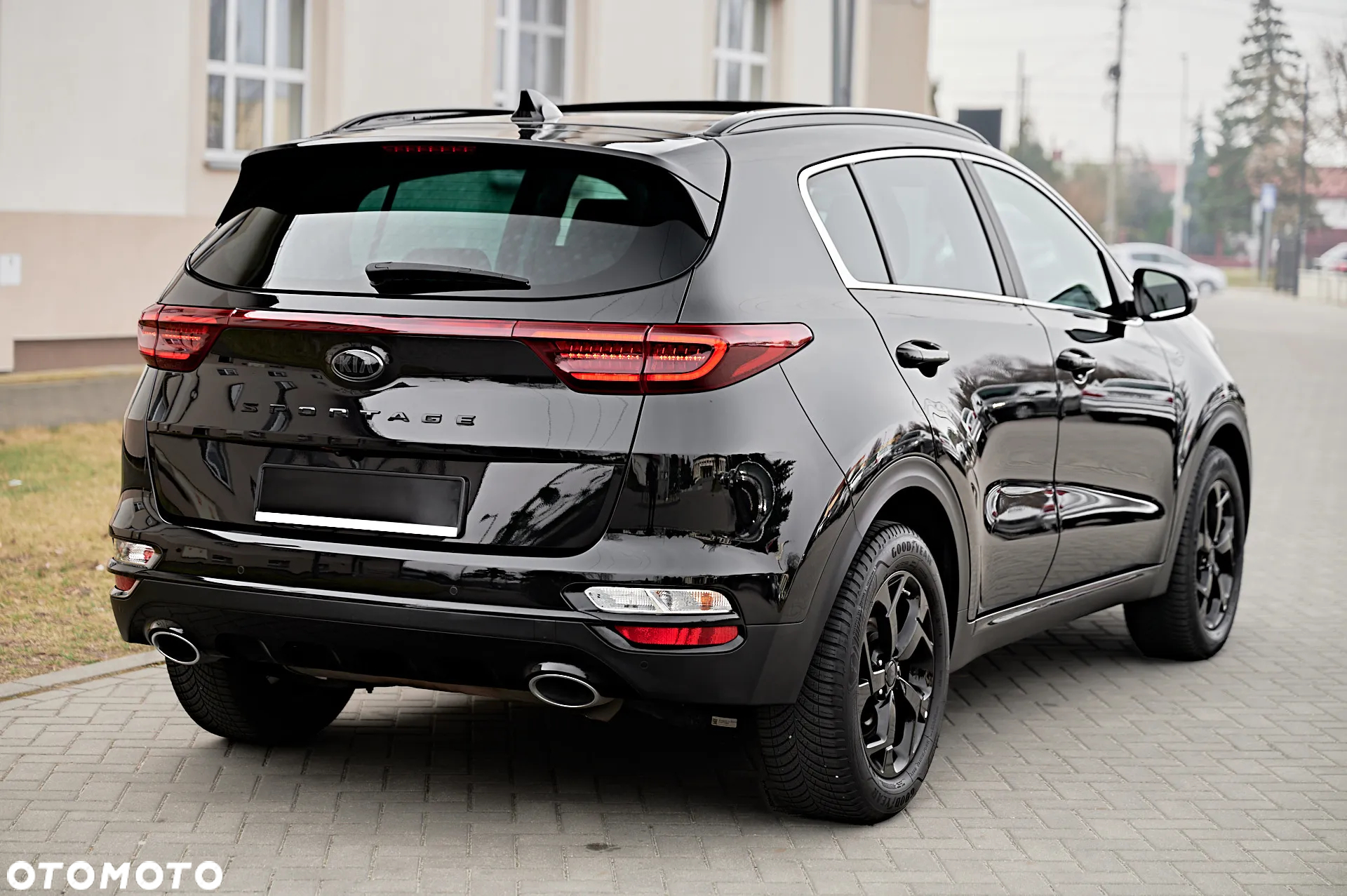 Kia Sportage 1.6 T-GDI 2WD DCT Black Edition - 12