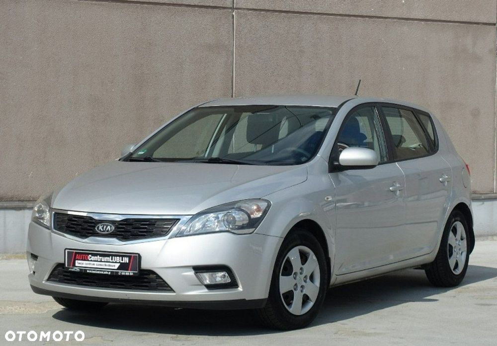 Kia Ceed - 6