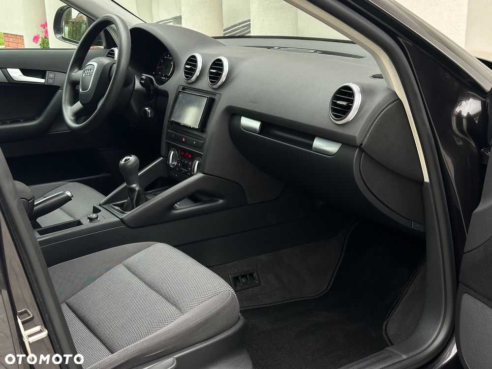 Audi A3 Sportback 1.6 Ambition - 35