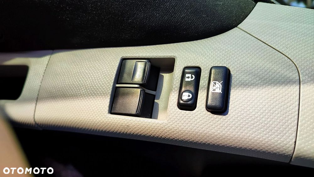 Toyota Yaris 1.33 2010 - 28