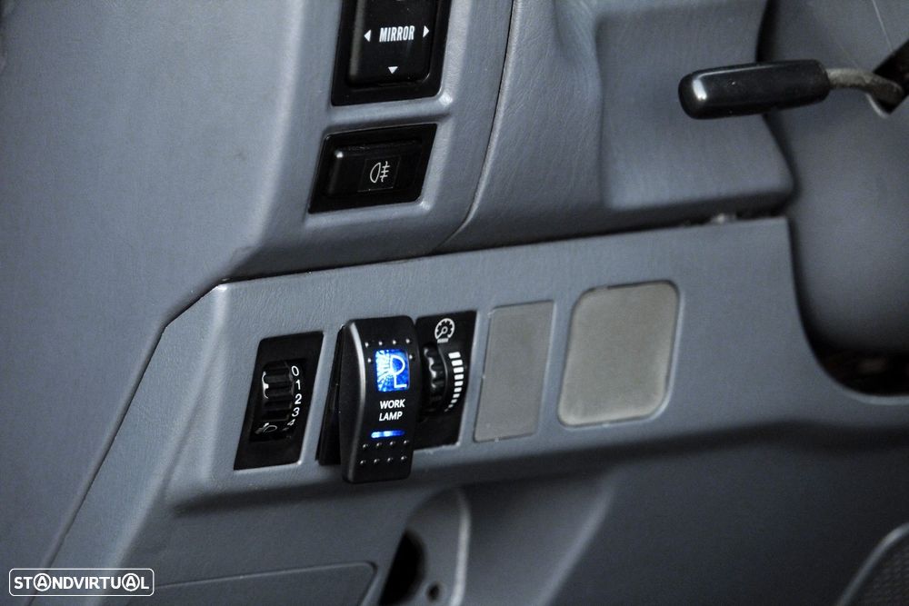 Toyota Land Cruiser 3.0 TD Pack 1 - 11