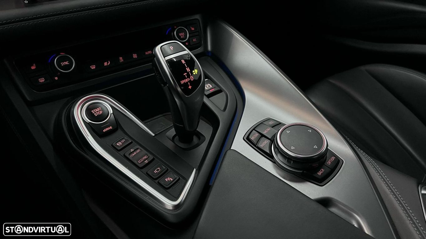 BMW i8 Standard - 21