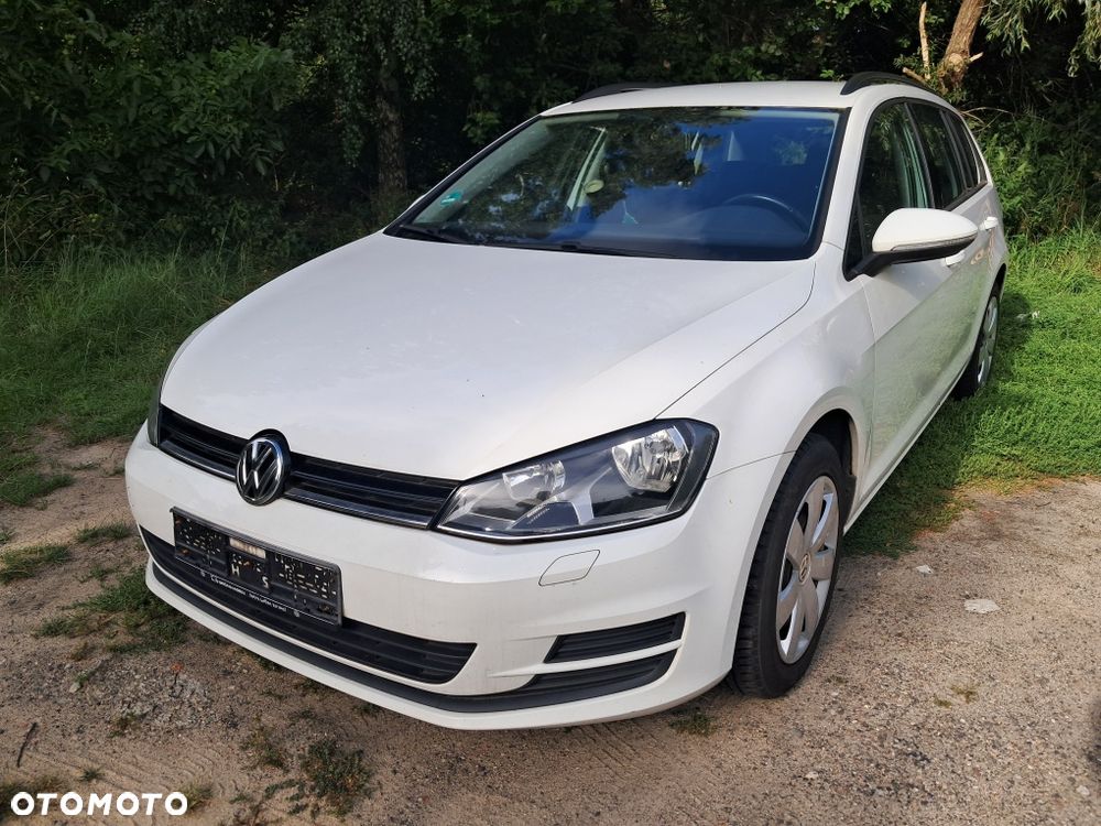 Volkswagen Golf - 2