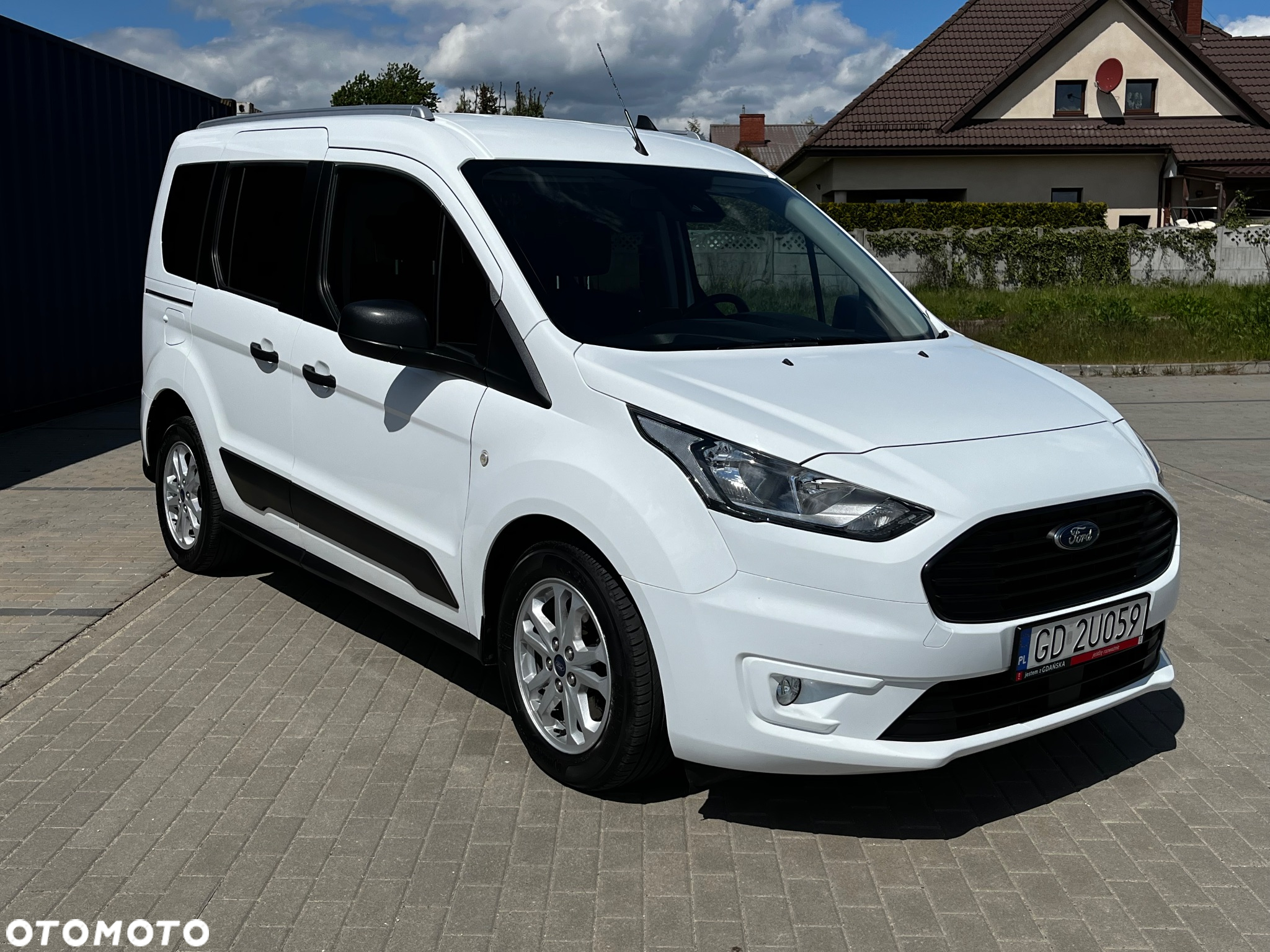 Ford Tourneo Connect - 4