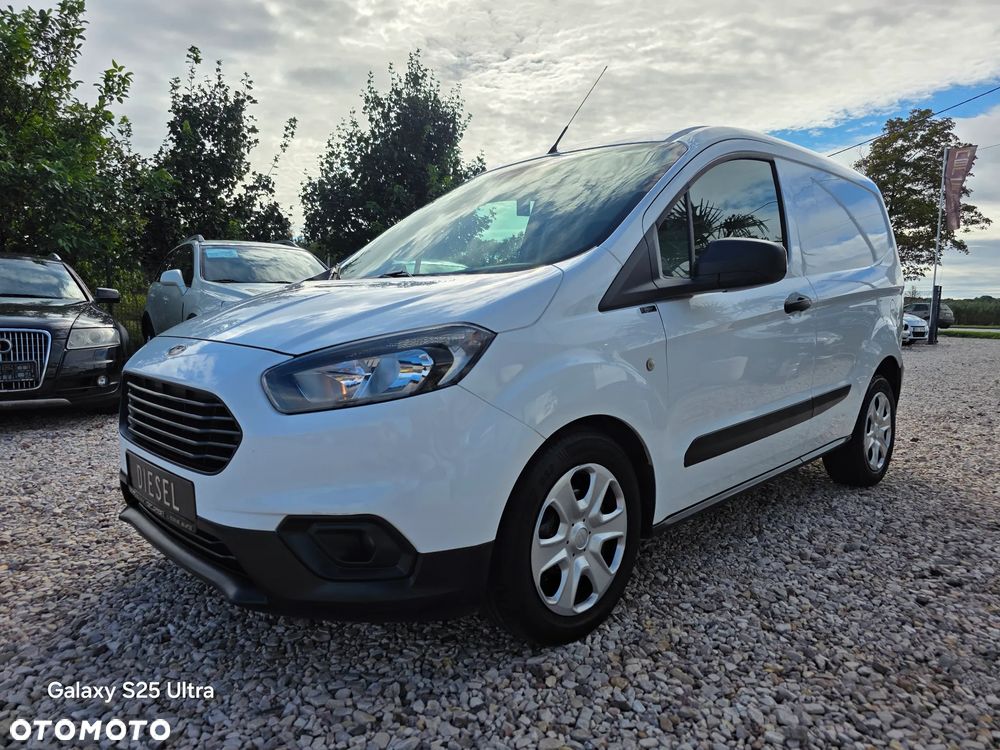 Ford Transit Courier - 1