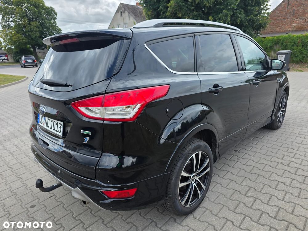 Ford Kuga 1.5 EcoBoost 2x4 Titanium - 5