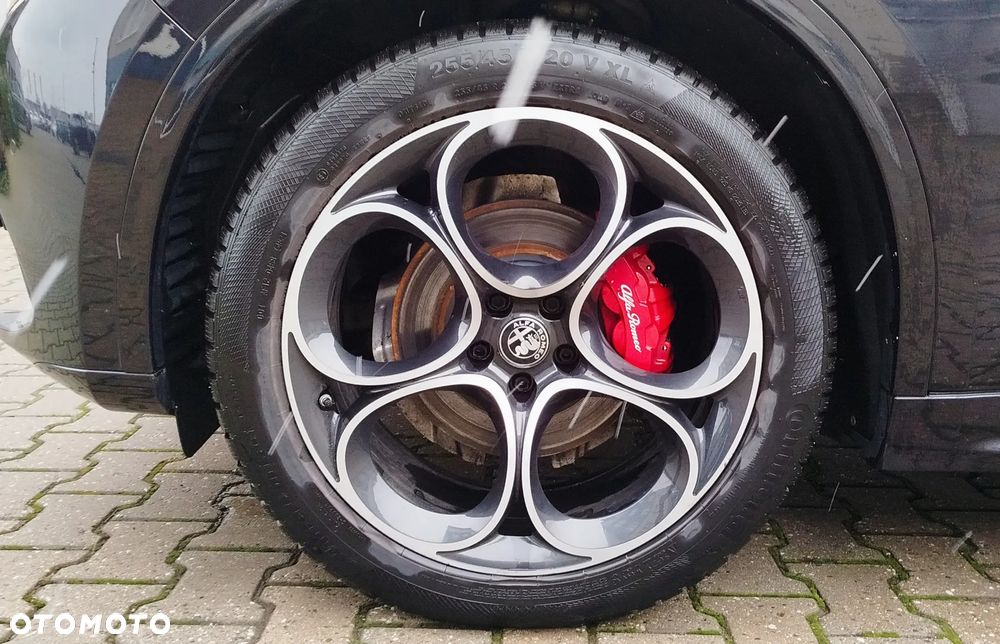 Alfa Romeo Stelvio 2.0 Turbo Veloce Q4 - 4