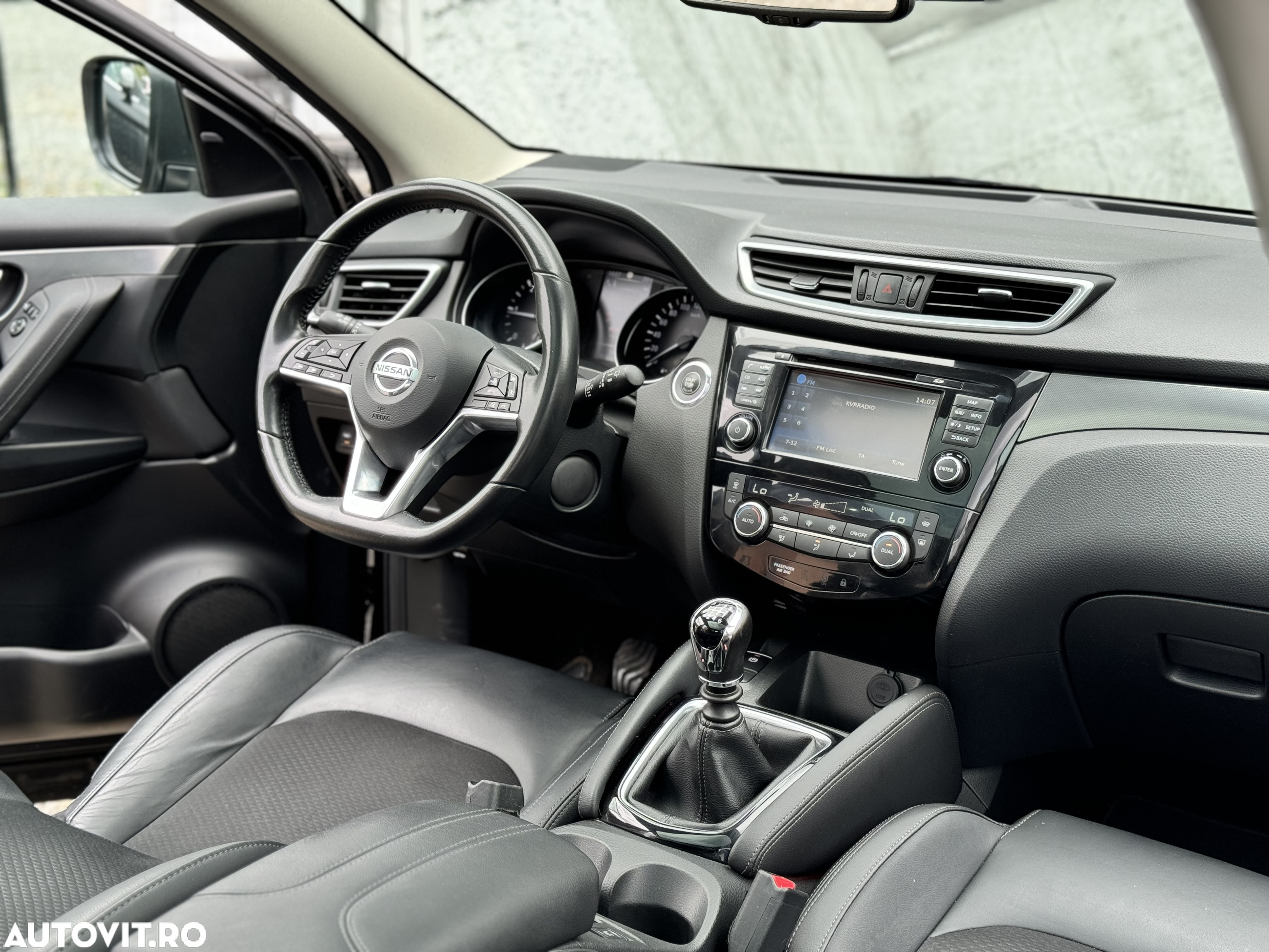 Nissan Qashqai 1.6 DCI Xtronic TEKNA+ - 19