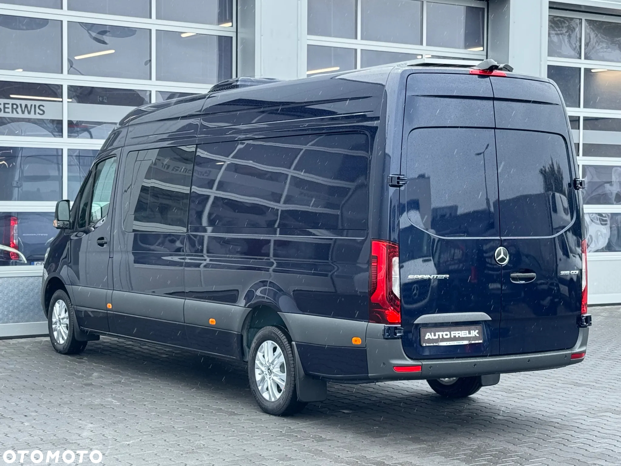 Mercedes-Benz Sprinter - 6