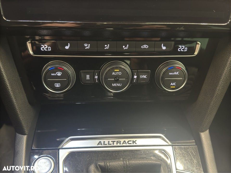 Volkswagen Passat - 16