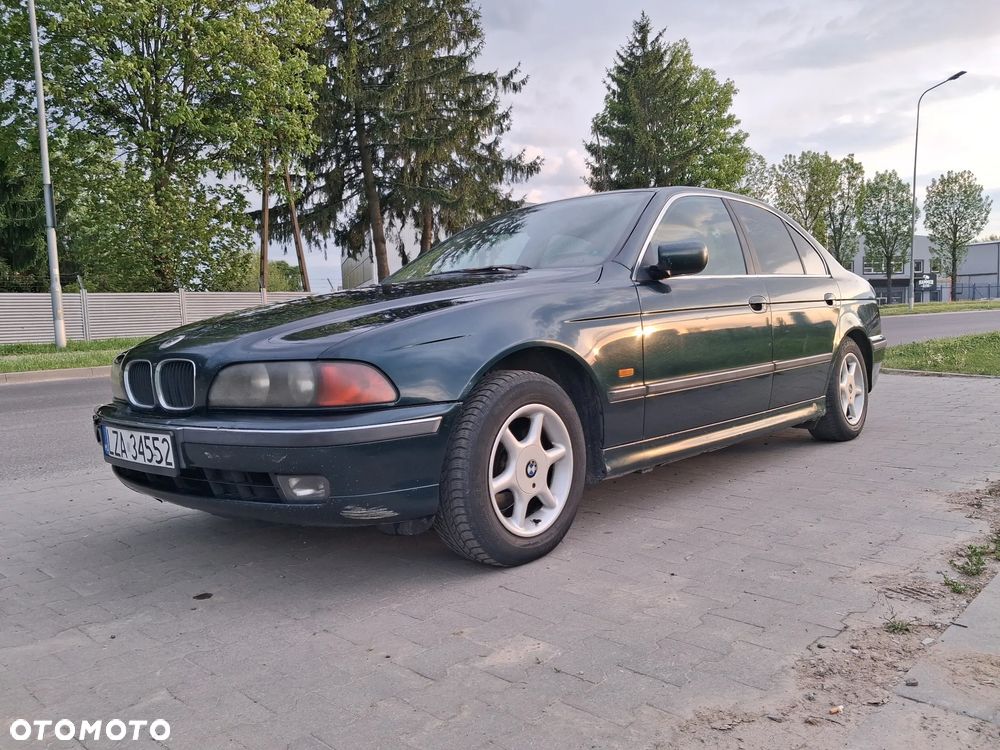 BMW Seria 5 523i - 2