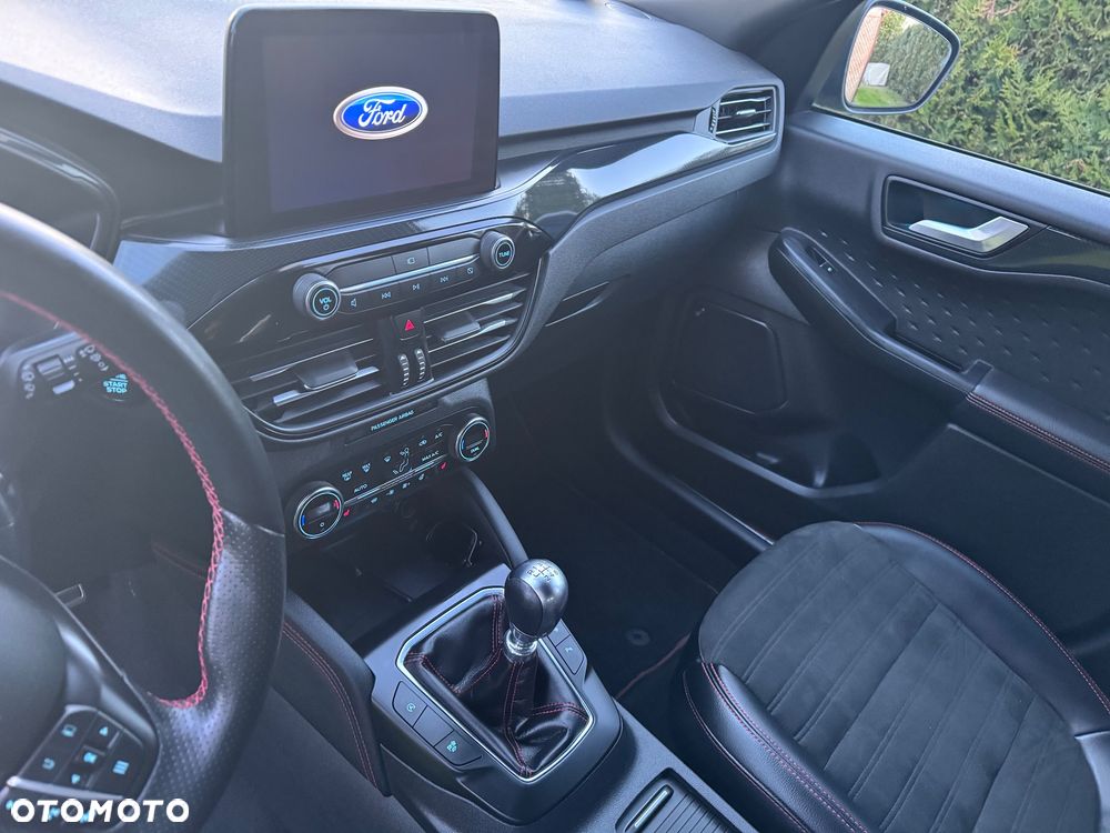 Ford Kuga 1.5 EcoBoost FWD ST-Line X - 11