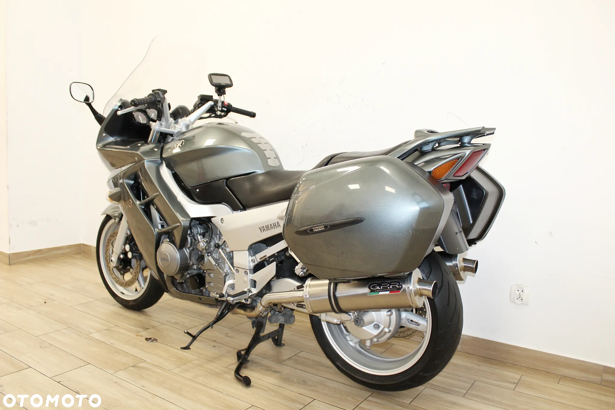 Yamaha FJR - 18
