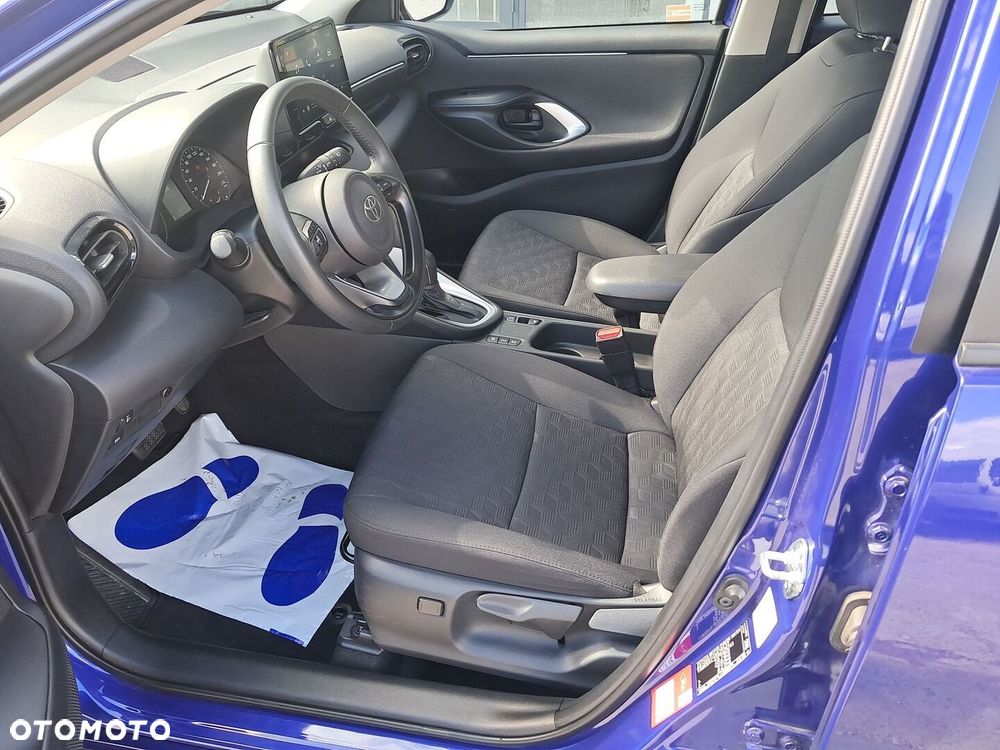 Toyota Yaris - 11