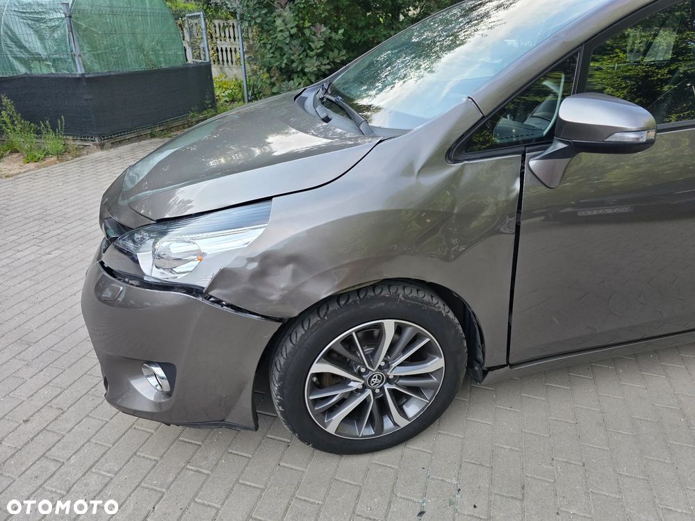 Toyota Verso 1.8 Premium 7os - 5