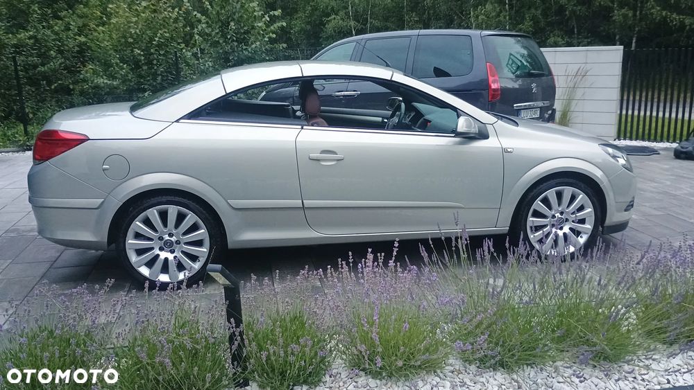Opel Astra 1.8 Cosmo - 9