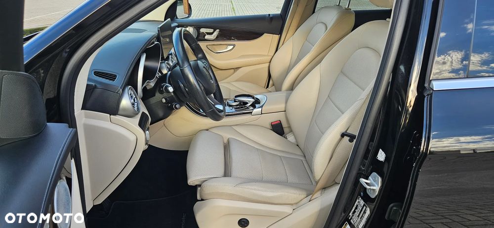 Mercedes-Benz GLC 300 4Matic 9G-TRONIC - 10