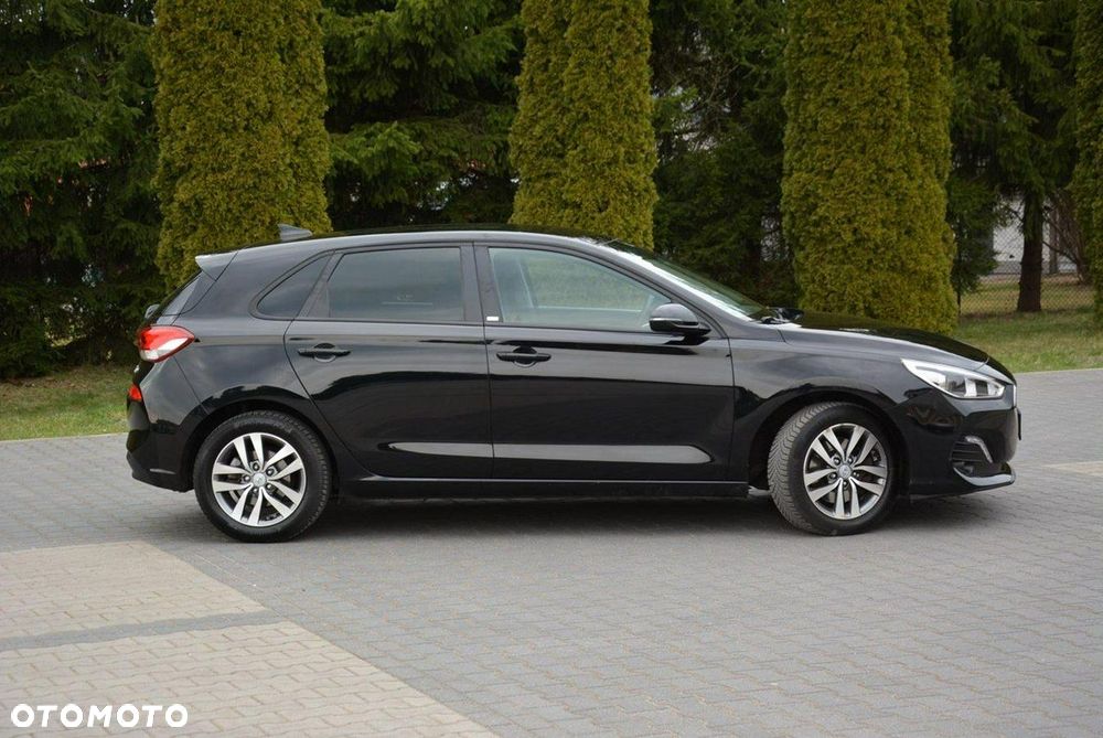 Hyundai i30 1.4 YES - 11